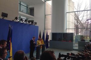 Петр Порошенко провел совместную с Ангелой Меркель пресс-конференцию