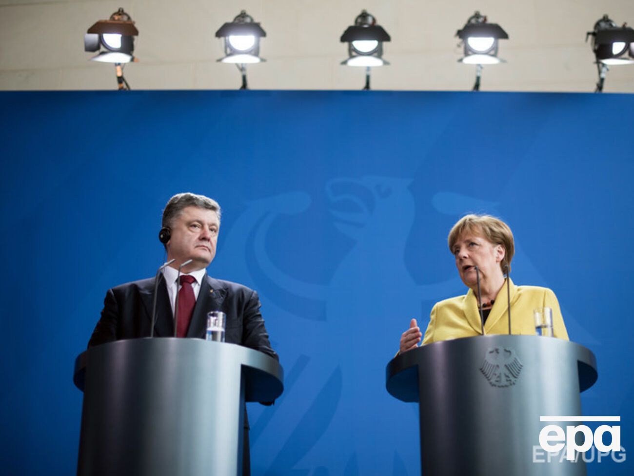 Меркель:&nbsp;Мы не думали о футбольном чемпионате, так как на первом месте находится пакет Минских соглашений