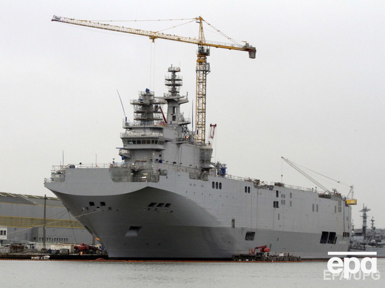 Франция построила для России два "Мистраля"