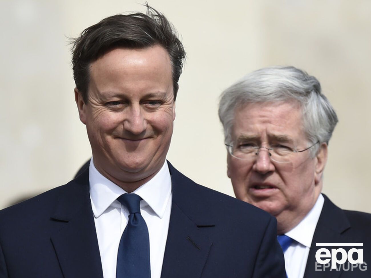 Кэмерон:&nbsp;Нет никакого противоречия между тем, чтобы поддерживать отношения с Путиным и, вместе с тем, иметь жесткую позицию