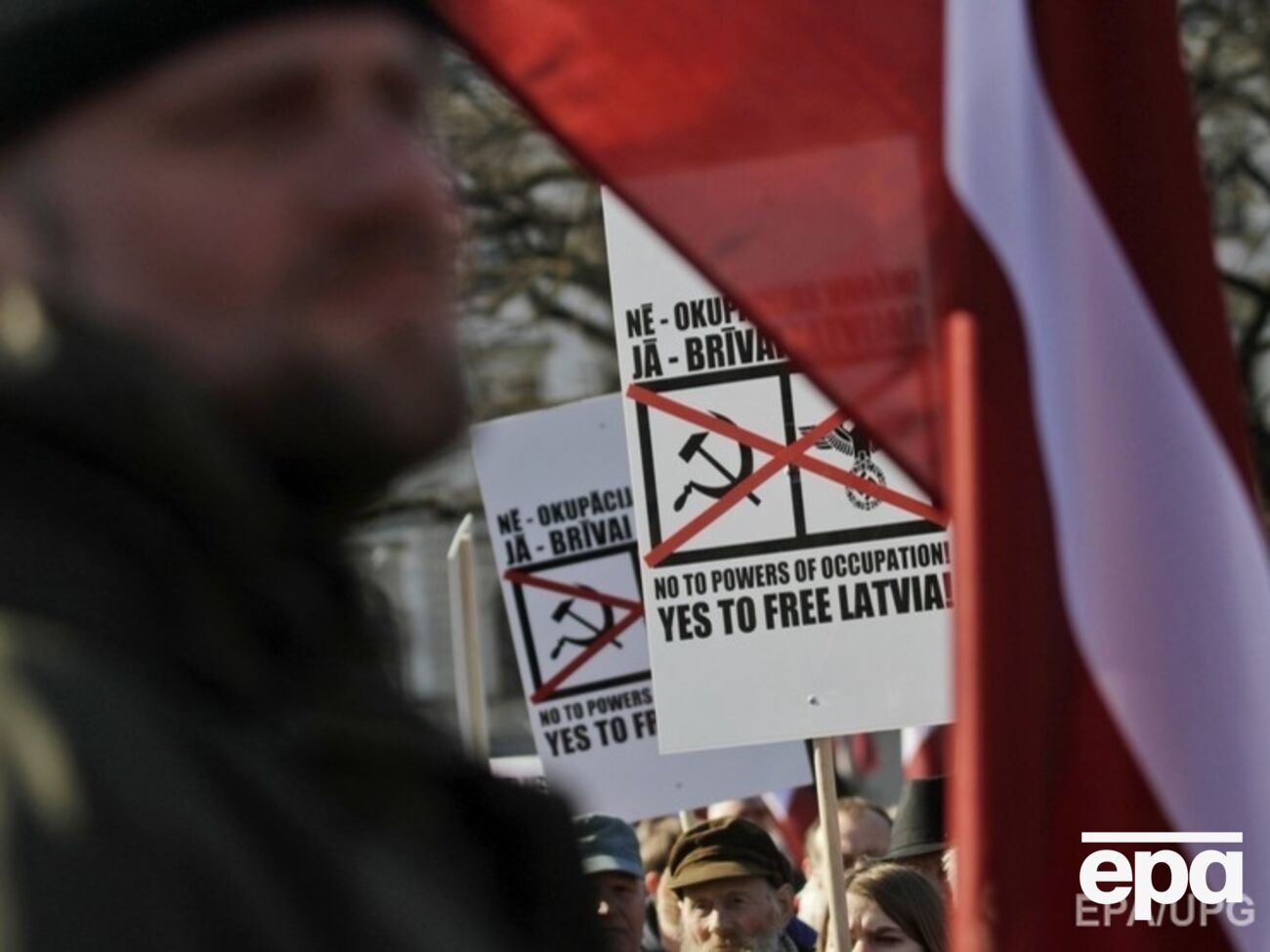 В Риге состоялся марш в память "Латышского легиона", воевавшего с советскими войсками. Фоторепортаж