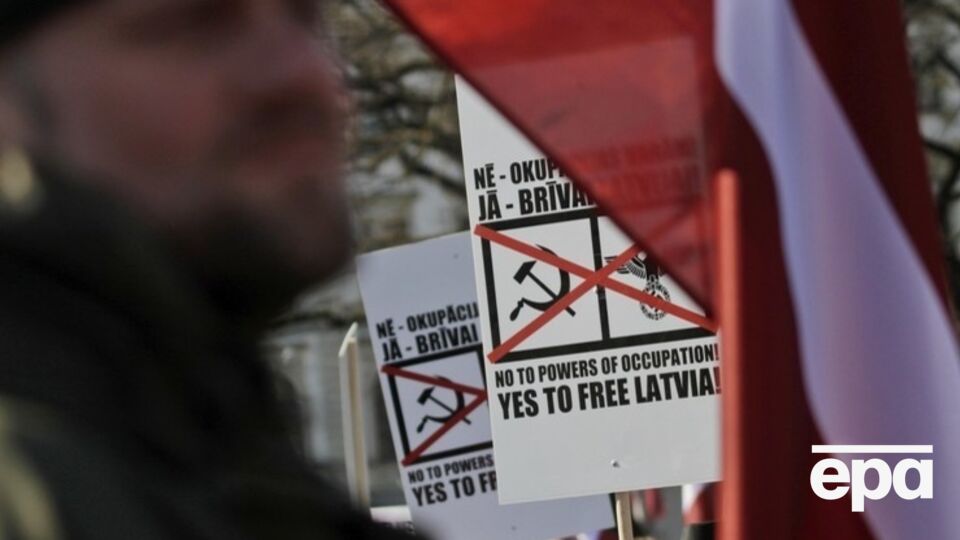В Риге состоялся марш в память "Латышского легиона", воевавшего с советскими войсками. Фоторепортаж