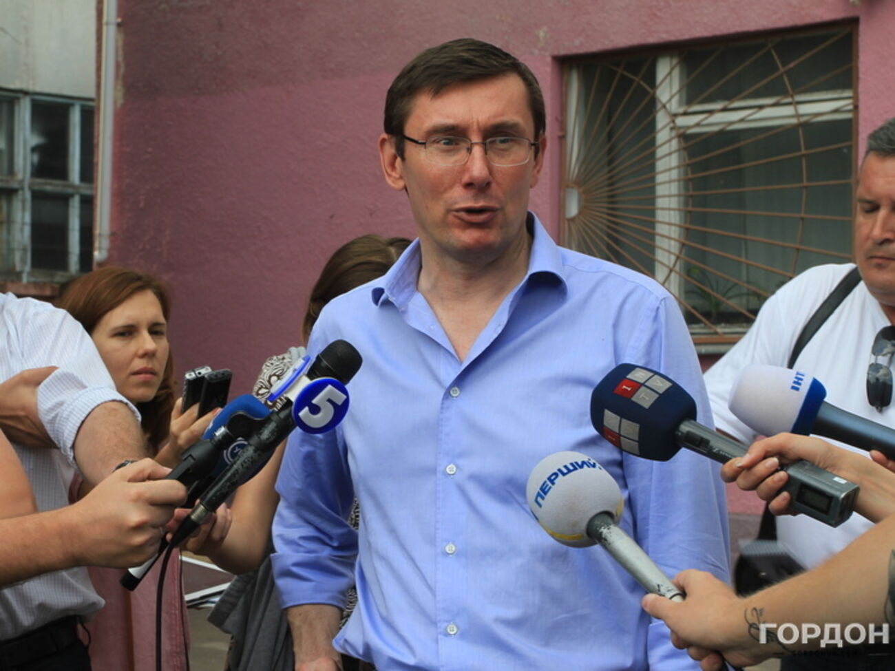 Луценко сомневается в вероятности проведения выборов на Донбассе в этом году