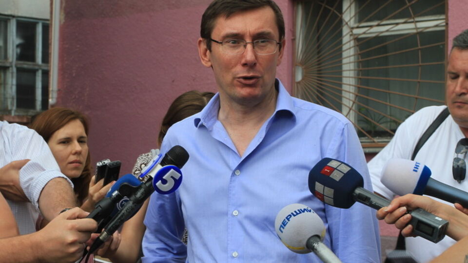 Луценко сомневается в вероятности проведения выборов на Донбассе в этом году