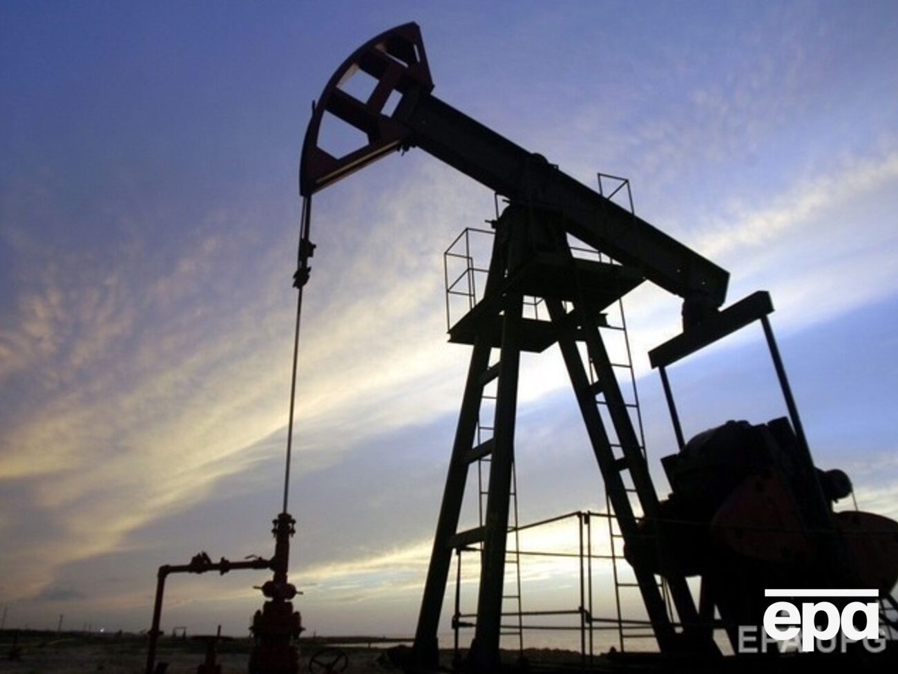 Цены на нефть резко снижаются