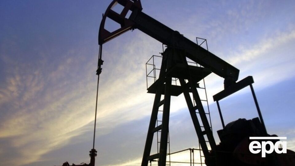 Цены на нефть резко снижаются