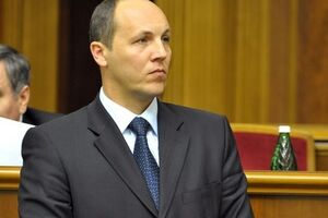 Андрей Парубий сообщил, что начало заседания парламента переносится с 10.00 на 12.00