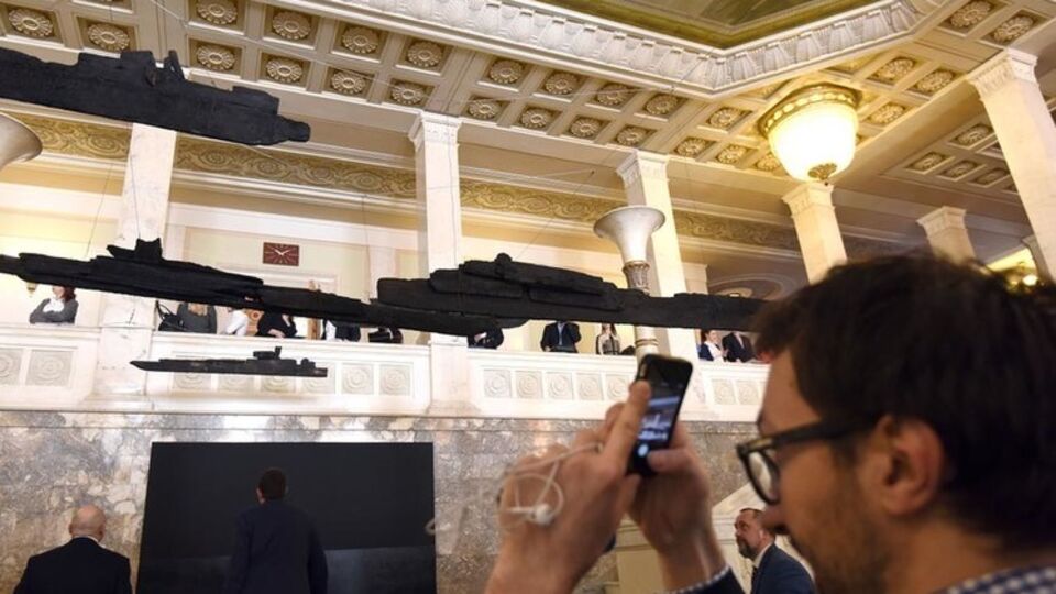 К годовщине аннексии Крыма в Раде появились "черные корабли". Фоторепортаж
