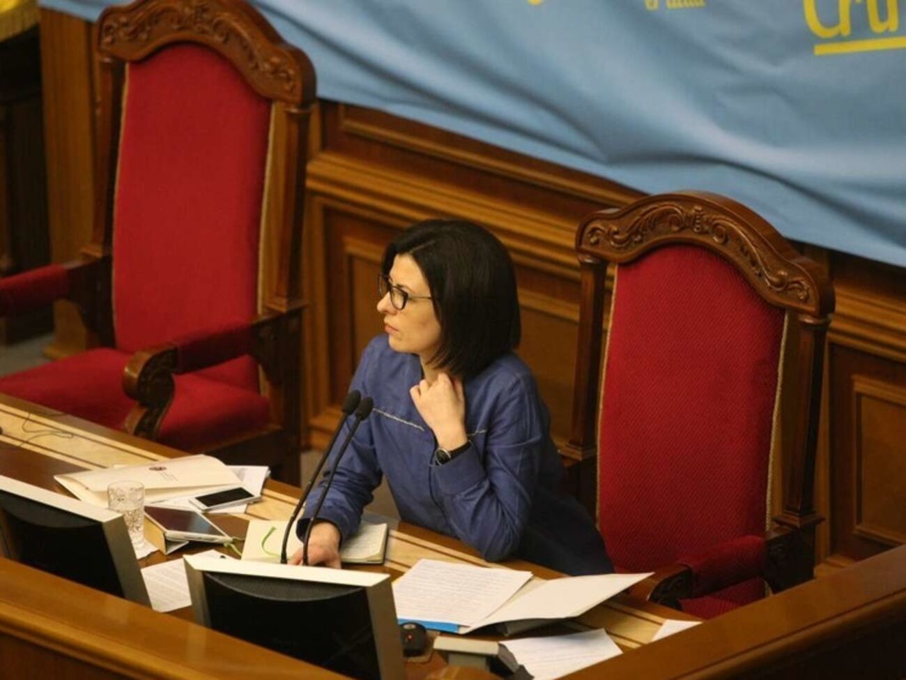 Оксана Сыроед сообщила о переносе заседания на 16.00