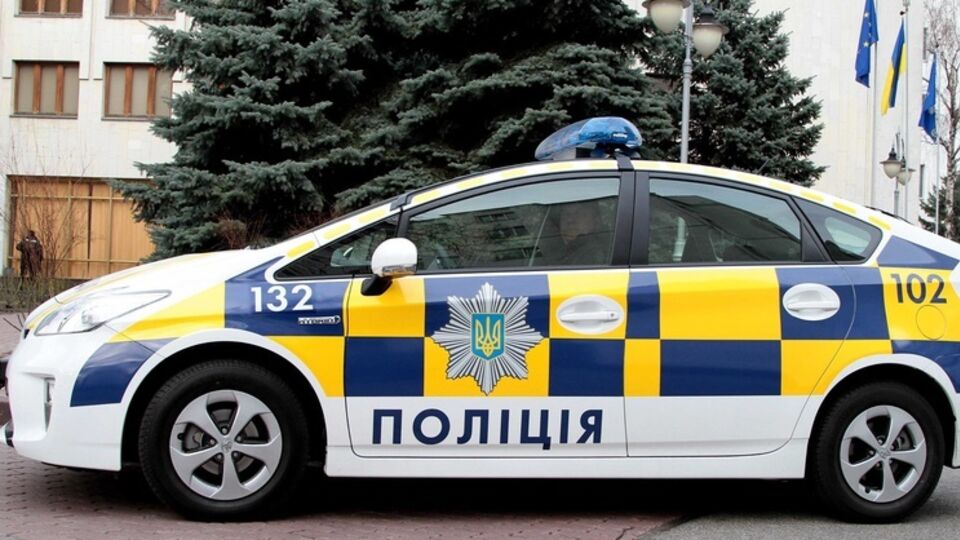 Один из вариантов дизайна патрульного автомобиля, за который можно будет проголосовать