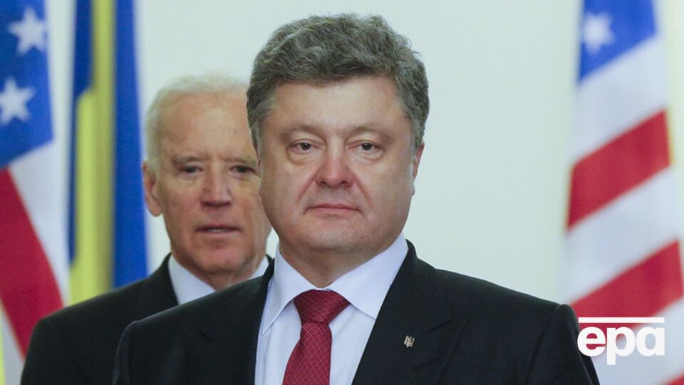 Байден провел с Порошенко телефонный разговор 18 марта