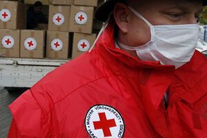 В 2014 году представители Красного Креста предоставили спасателям специальное защитное снаряжение на сумму $25 тыс.