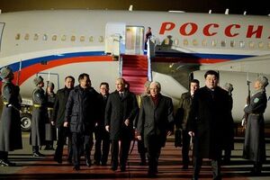 Путин прибыл в Астану