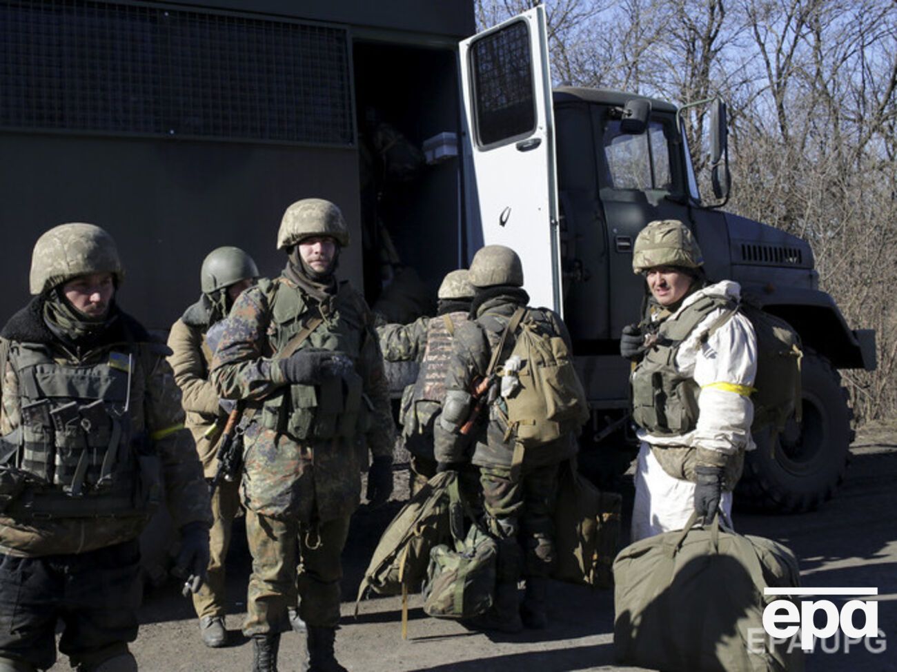 Генштаб подтверждает освобождение военных из плена террористов