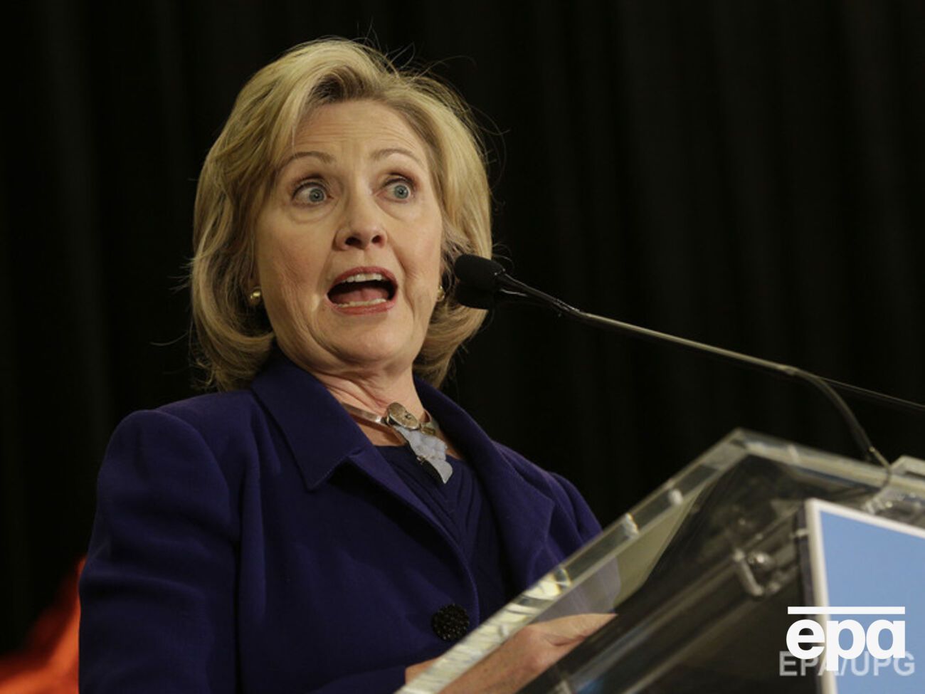 Клинтон и&nbsp;ее&nbsp;ближайшие советники уже предупредили спонсоров Демократической партии США, что вскоре она официально вступит в&nbsp;предвыборную гонку