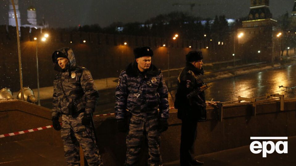 Момент преступления был снят издали камерой телеканала ТВЦ, записи которой используются в выпусках новостей