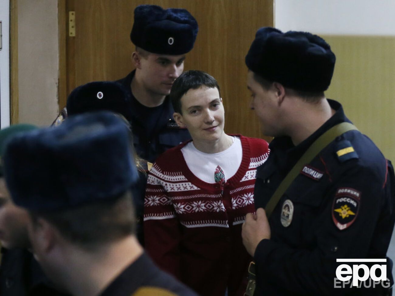 Порошенко призвал освободить Савченко как военнопленную и народного депутата с дипломатическим иммунитетом