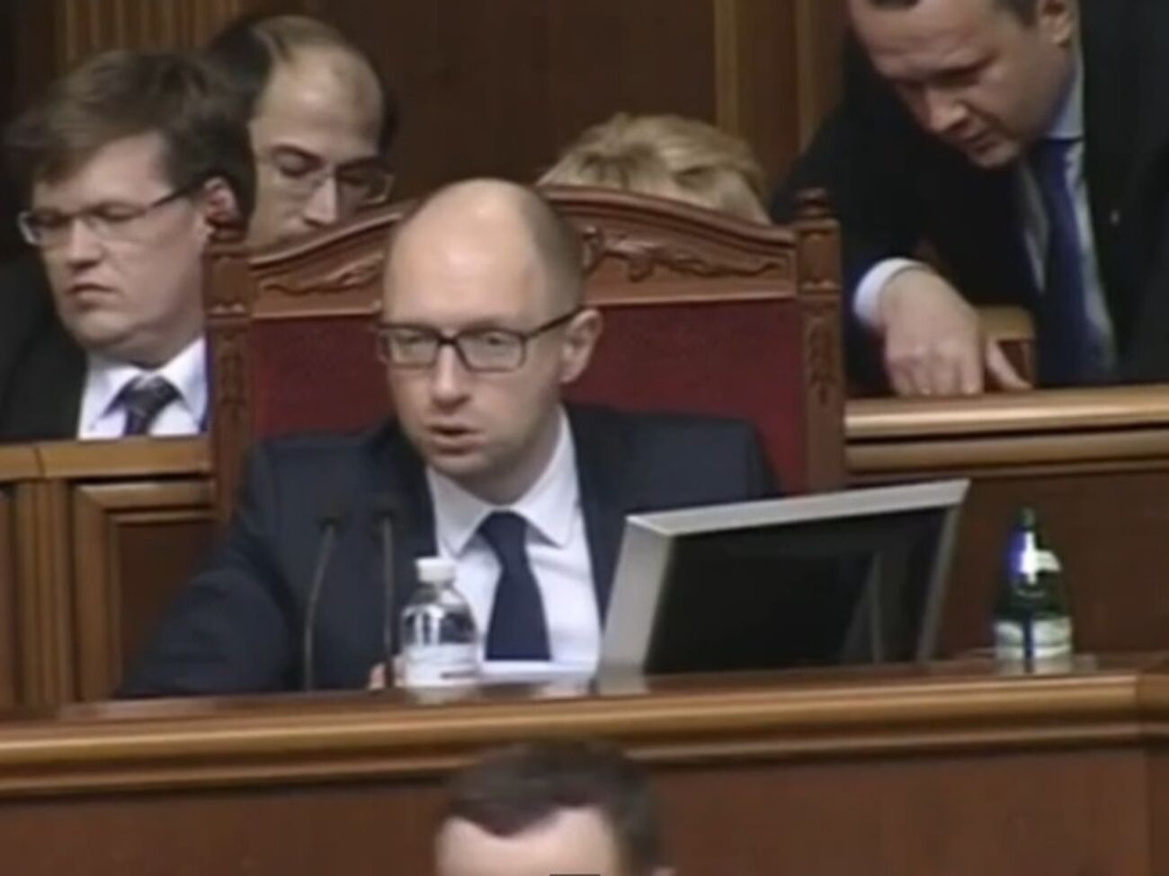 Яценюк – коалиции: Валите все на премьер-министра. Видео