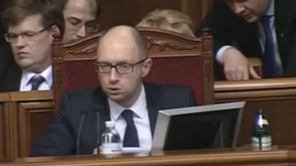 Яценюк – коалиции: Валите все на премьер-министра. Видео