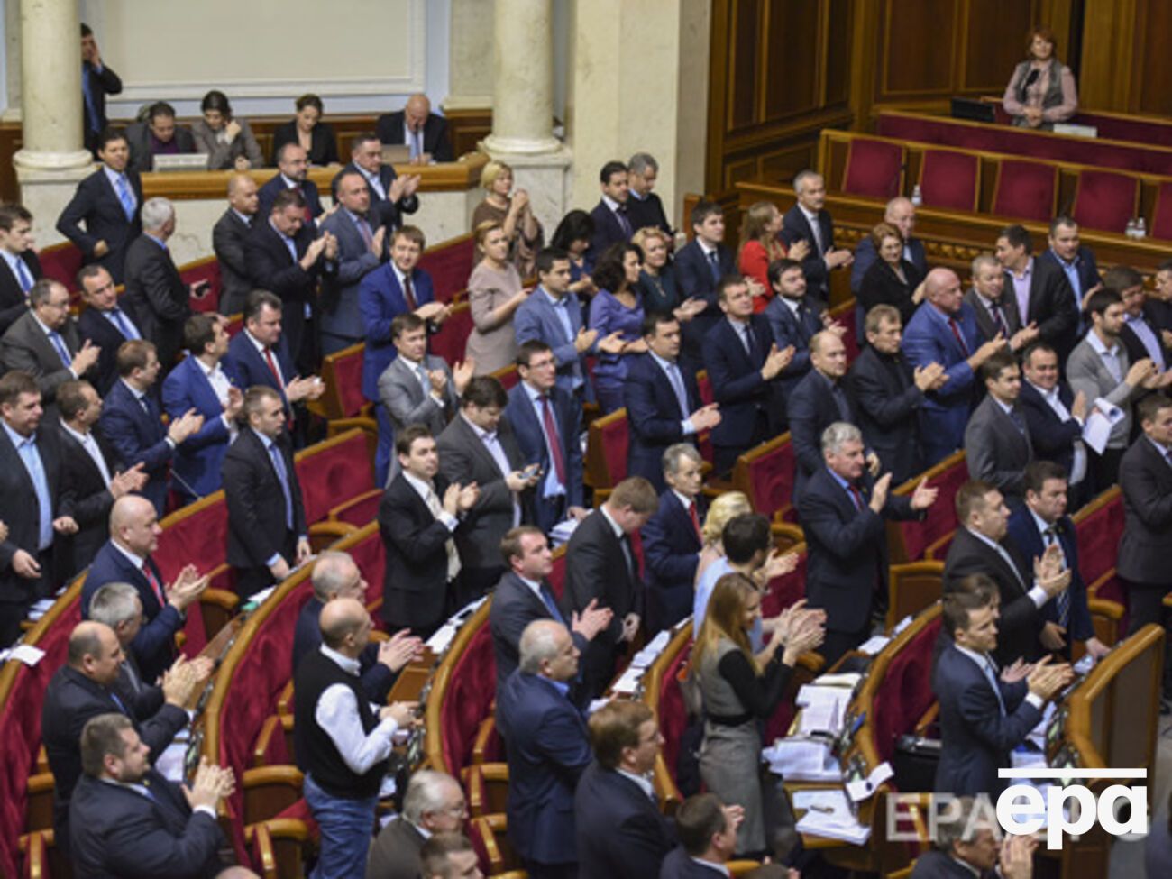 Парламентарии обратились к Надежде Савченко с просьбой прекратить голодовку