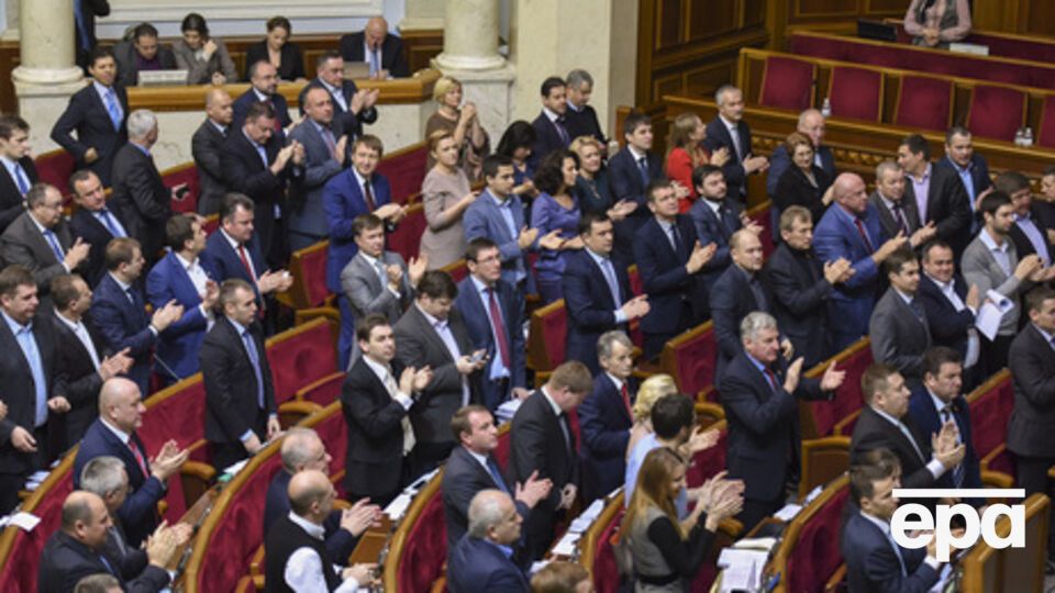 Парламентарии обратились к Надежде Савченко с просьбой прекратить голодовку