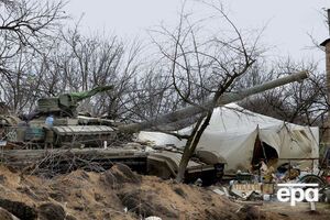 На мариупольском направлении за ночь трижды из стрелкового оружия и гранатометов обстреляли поселок Широкино