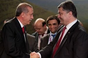 После переговоров планируется подписание двусторонних документов и заявления Порошенко и Эрдогана представителям СМИ
