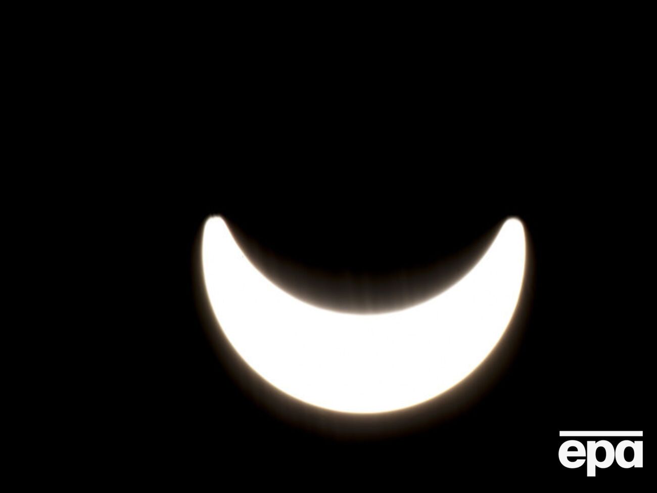 В среднем солнечные затмения происходят два раза в год