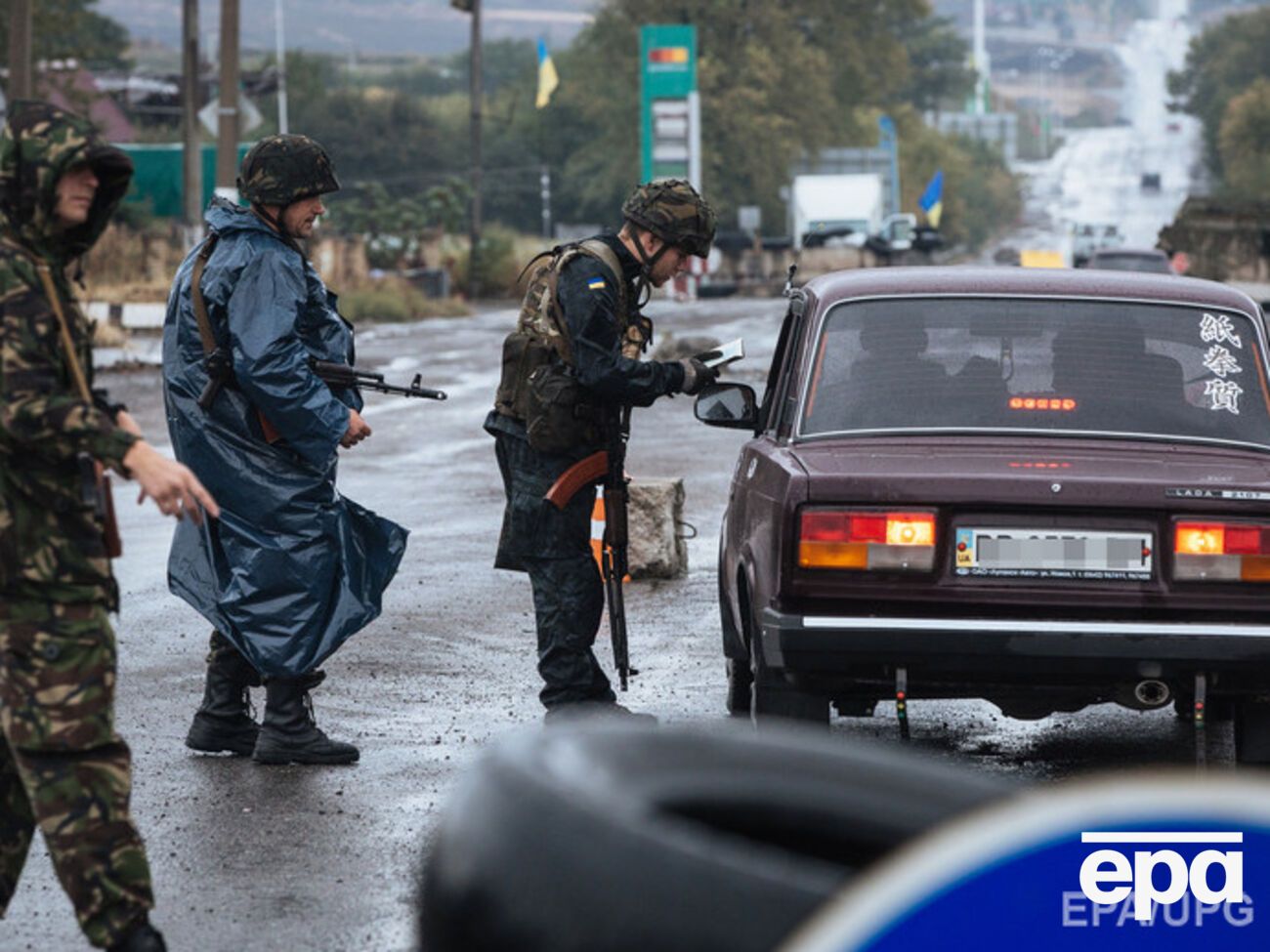 СБУ упростила порядок выдачи пропусков в зону АТО