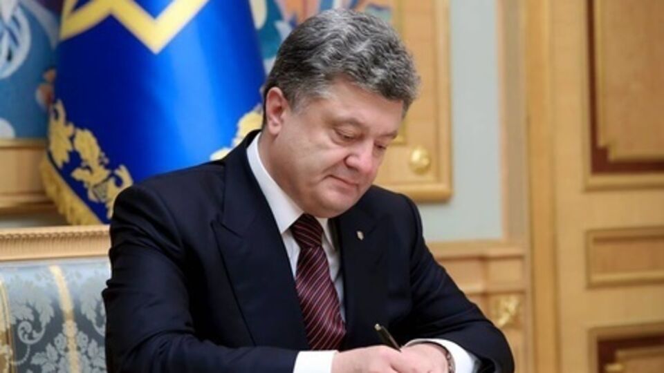 Порошенко: По прошествии года Крым все еще Украина