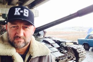 Олигархи, как волки нападают, друг на друга, считает Мочанов