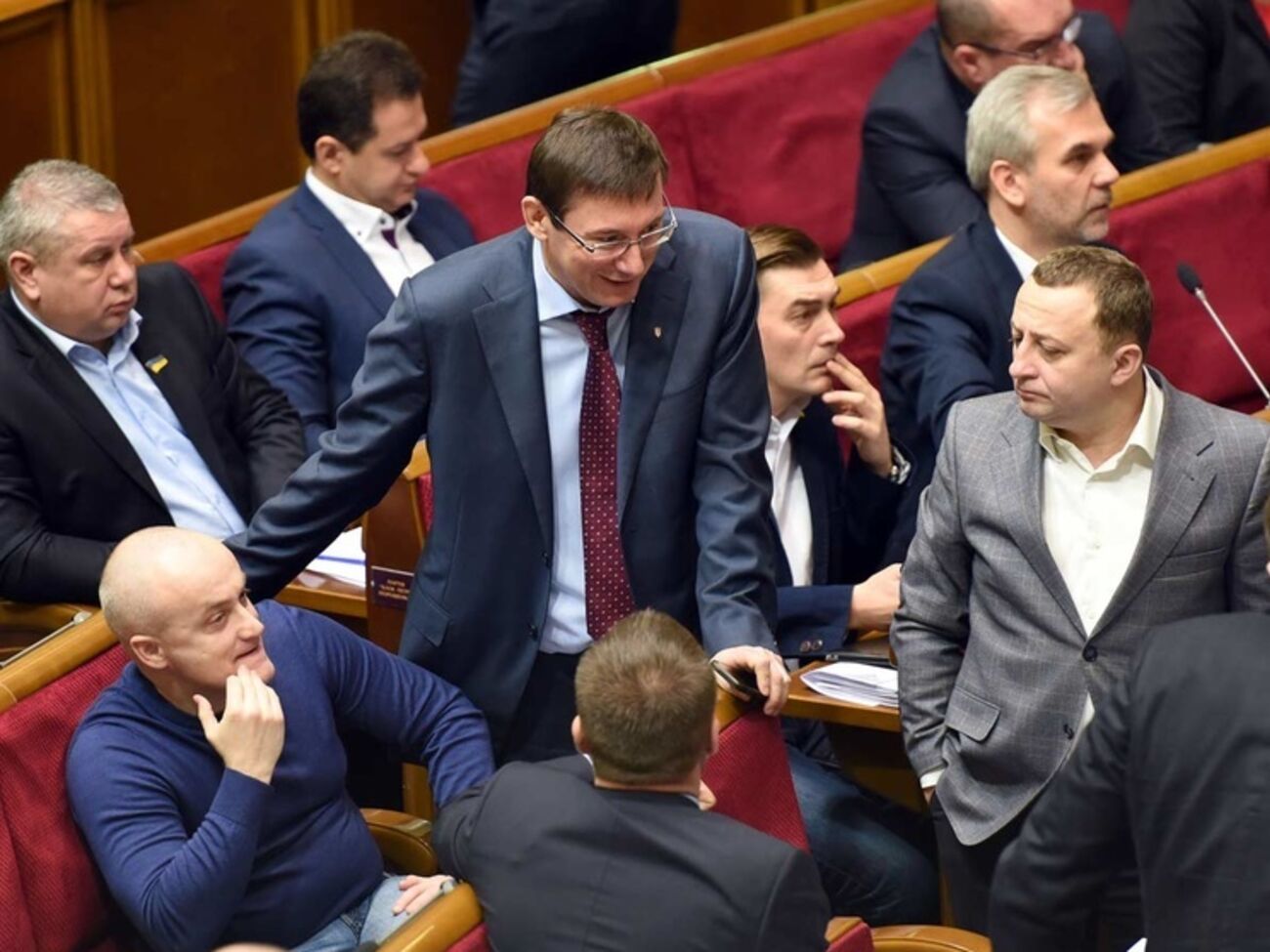 Луценко заявил, что Кабмин может быть переформатирован