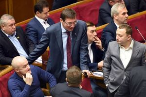 Луценко заявил, что Кабмин может быть переформатирован
