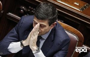 Сам Лупи пока не числится среди фигурантов дела о коррупции