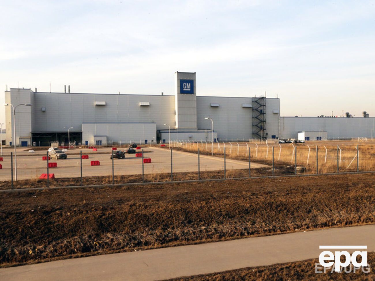 General Motors считает, что у российского рынка "неясные перспективы"