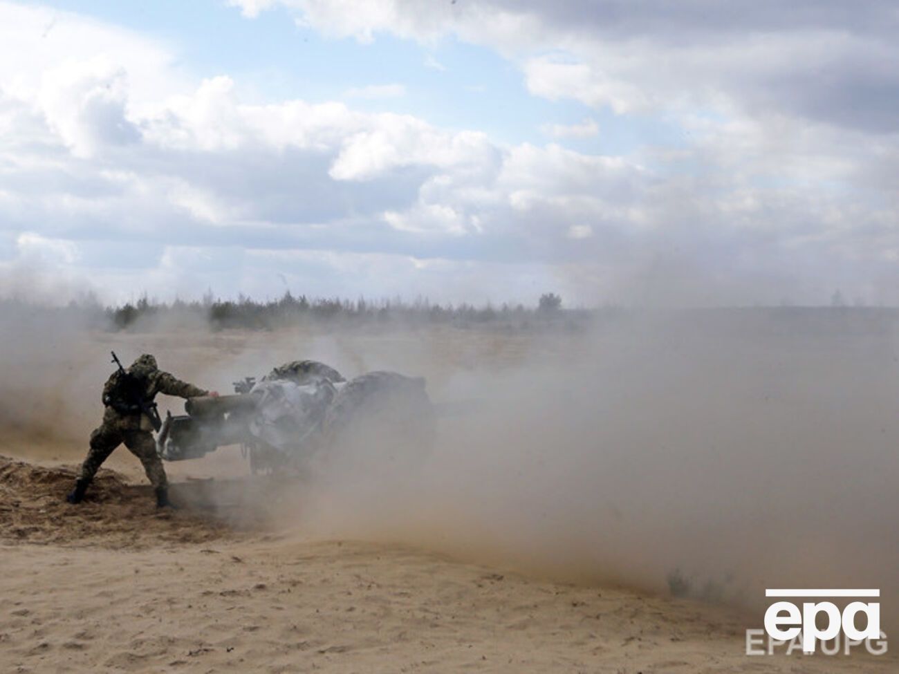 В пресс-центре АТО заявили, что боевики не отвели вооружение от линии соприкосновения