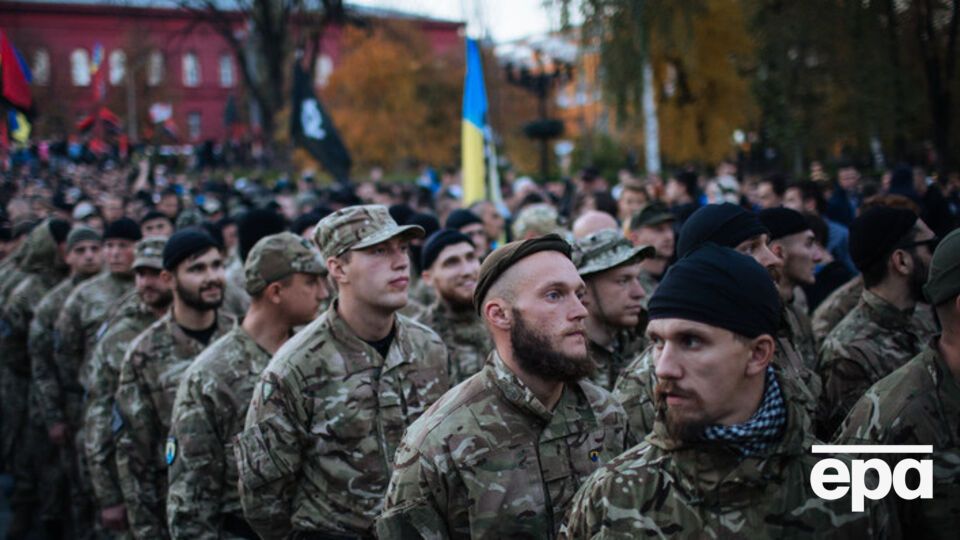 В Полтаве мобилизованный мужчина выбросился из окна казармы