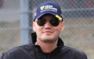 Младший Виктор Янукович в озере Байкал не утонул, сообщает МЧС РФ