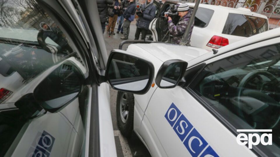 Украинский журналист пригласил наблюдателей ОБСЕ в город Брянку, чтобы те посмотрели на российские танки