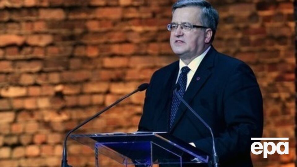 Коморовский считает, что Запад должен оказать Украине комплексную помощь