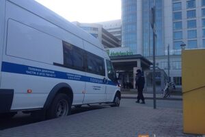 Как правило, при эвакуации проверка здания уровня гостиницы Holyday Inn занимает не меньше трех-четырех часов