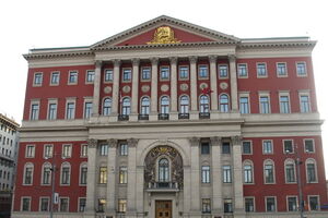 В соглашении, в частности, говорится, что к 2018 году коэффициент обеспеченности населения врачами составит 40,9 на 10 тыс. человек