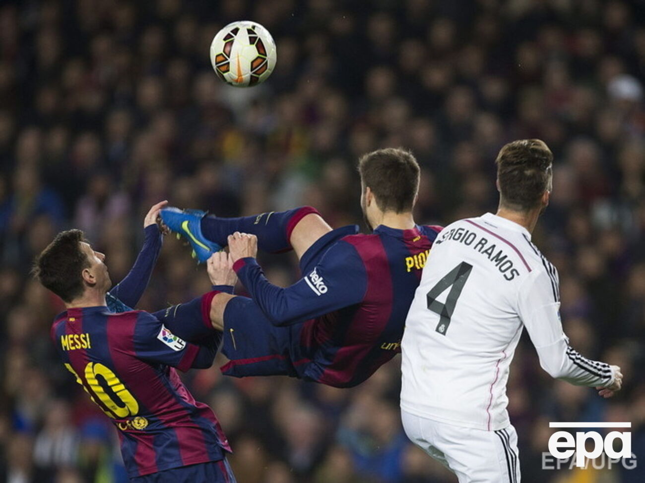 Эль-Классико. "Барселона" обыграла мадридский "Реал". Фоторепортаж