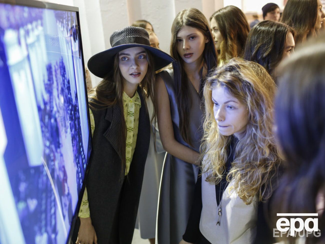 Дизайнерерам и художникам Киева предложили придумать новые дорожные знаки