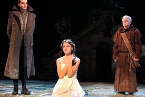 Шорена Шония в роли Джульетты в постановке Театра русской драмы