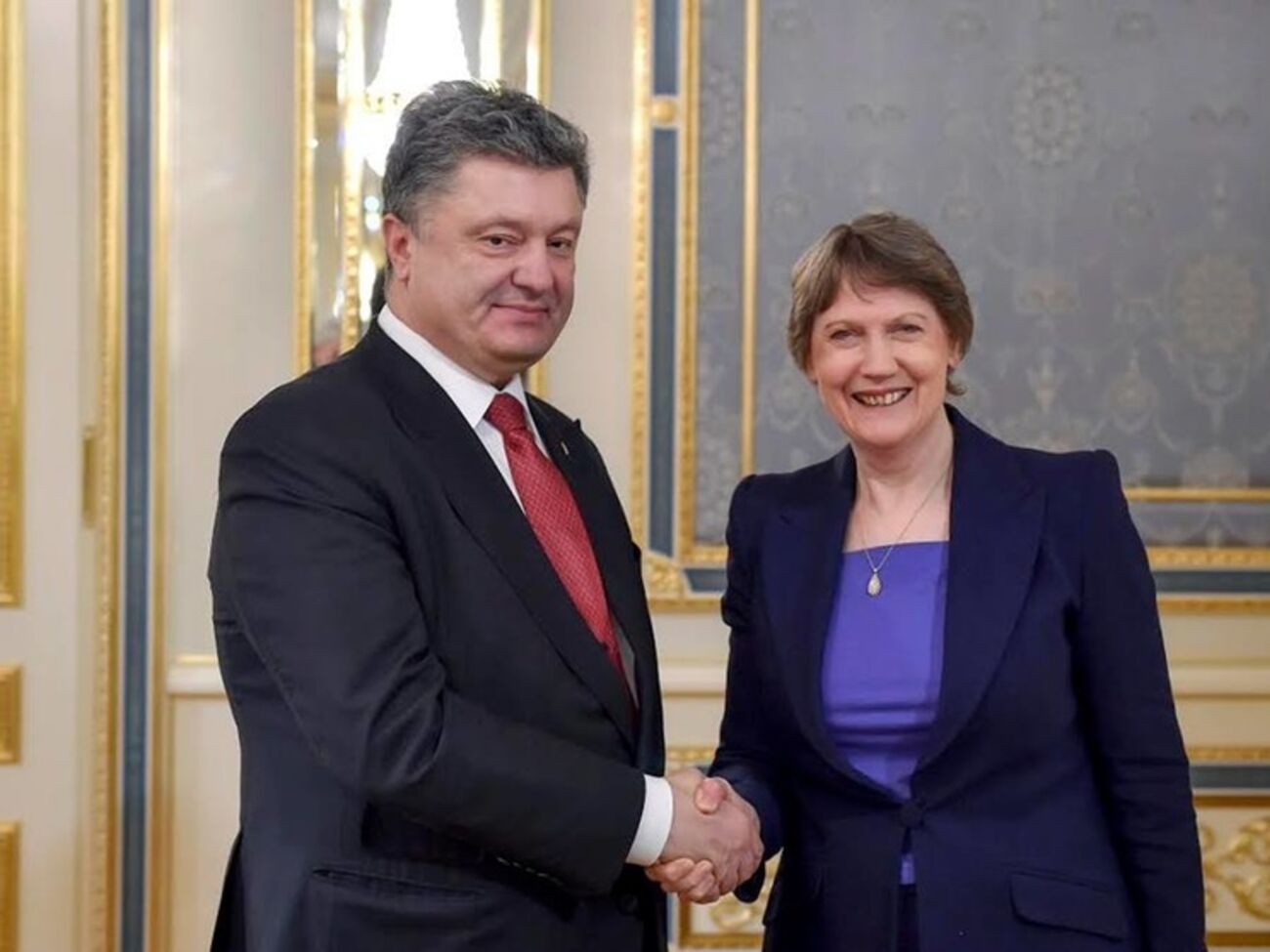 Порошенко и Кларк обсудили дальнейшее внедрение реформ в Украине и проведение конституционного диалога внутри страны