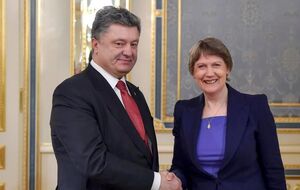 Порошенко и Кларк обсудили дальнейшее внедрение реформ в Украине и проведение конституционного диалога внутри страны