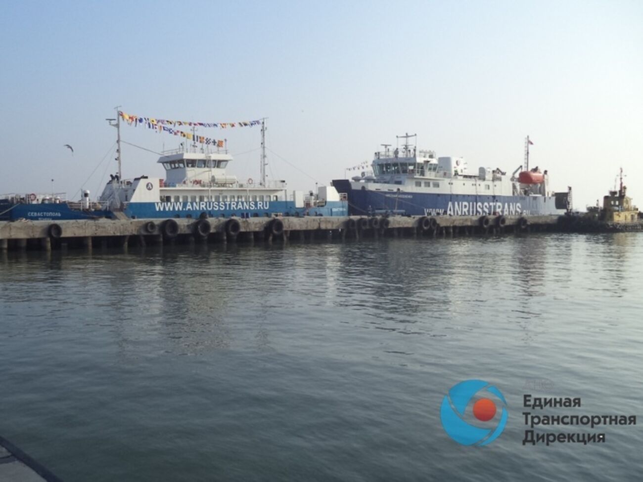 на Керченской переправе образовались очереди