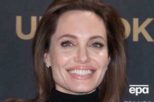 Джоли перенесла очередную операцию по профилактике раковых заболеваний