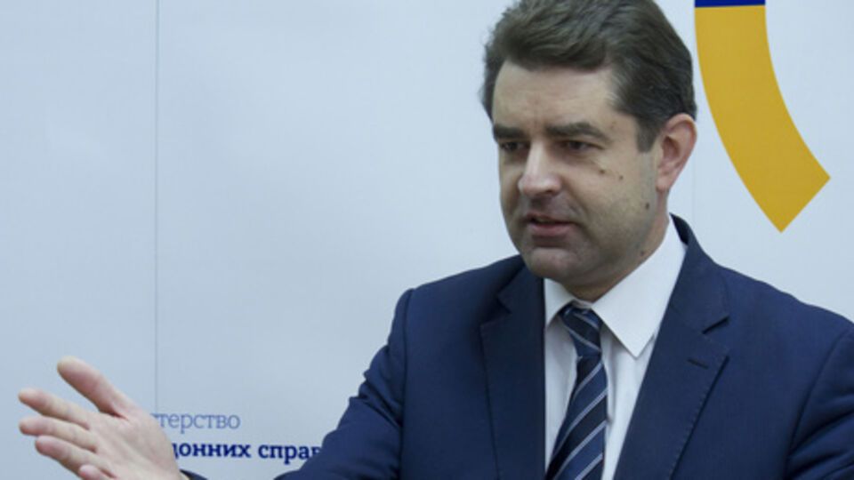 Перебийнис: Лично ни Скирта, ни его родственники по данному вопросу в МИД не обращались